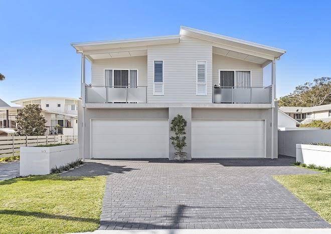 Stay port stephens