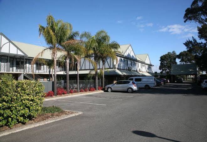 Country comfort hotel adelaide manor
