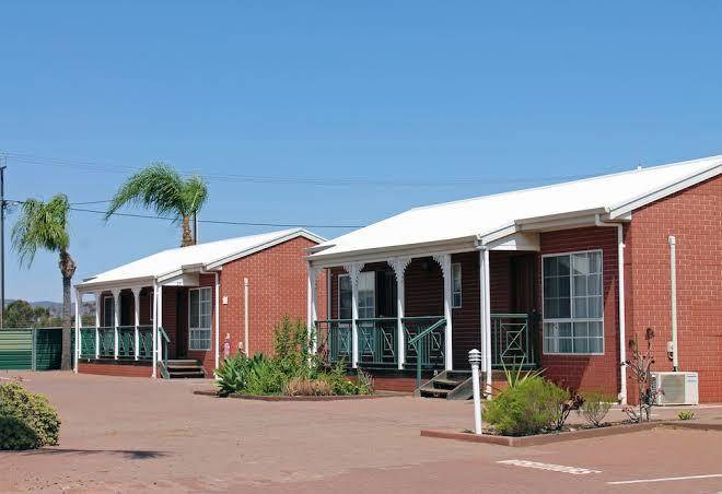 John Pirie Motor Inn Image