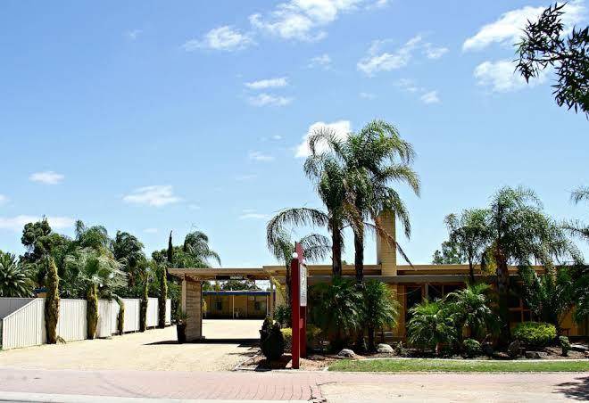 Renmark motor inn