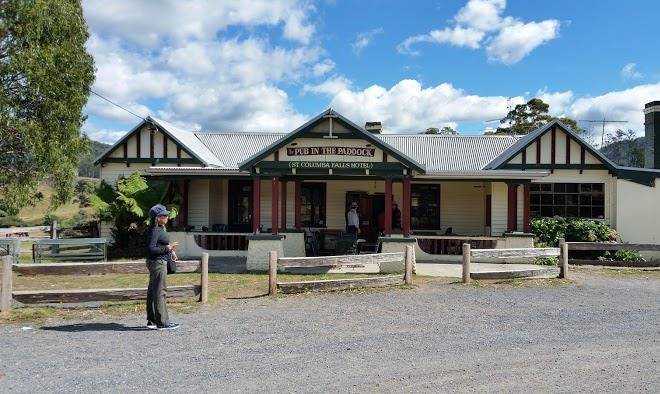 Pub in the paddock