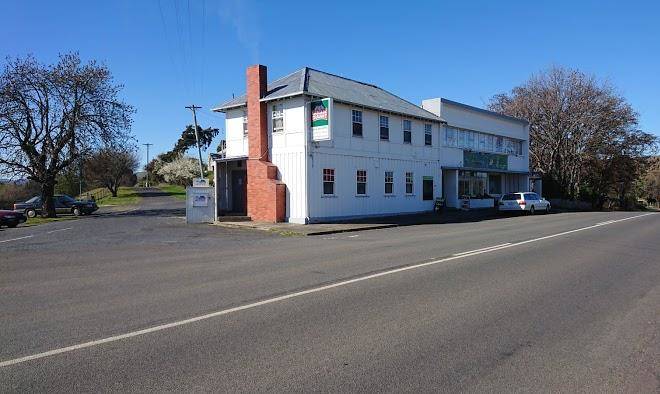 Lachlan hotel
