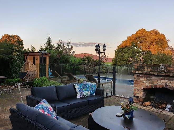 Willow lodge