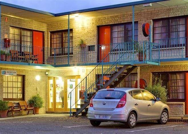 Martin Cash Motel Image