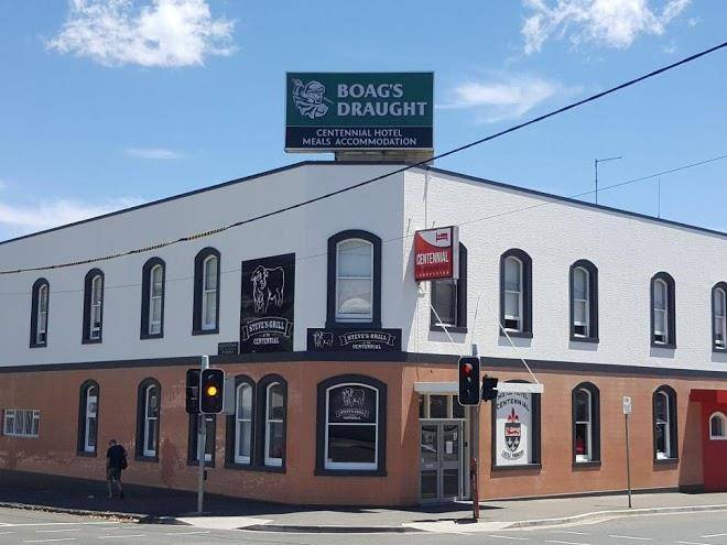 Centennial inn on bathurst