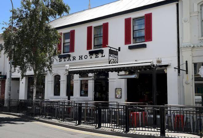 Star bar
