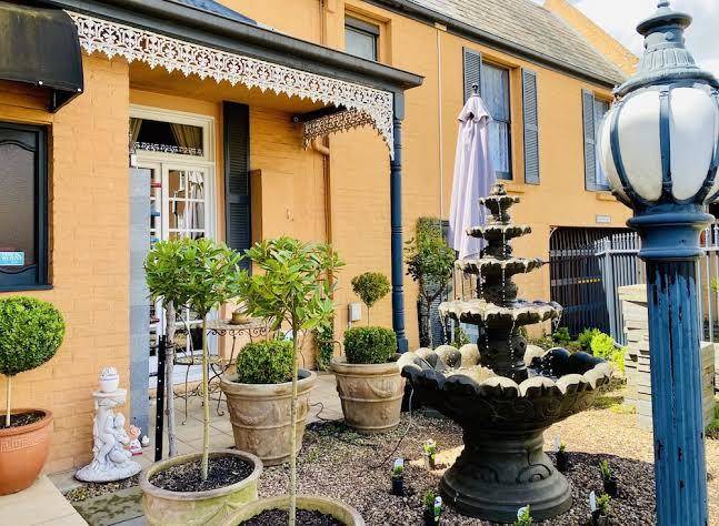 The mews motel