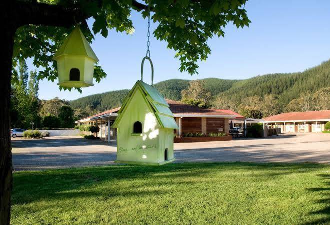 Ovens valley motor inn