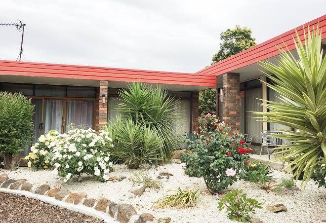 Statesman motor inn