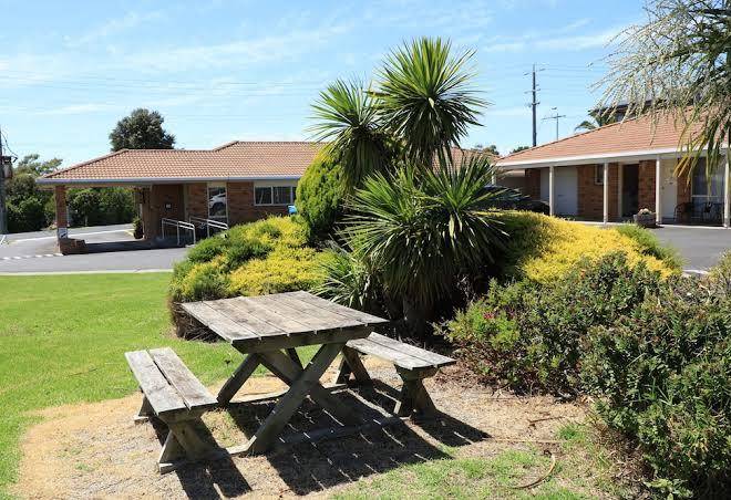 Golden chain quays motel