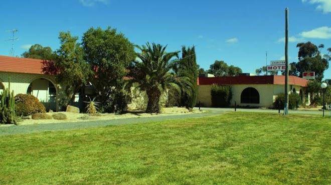 Charlton Motel Image