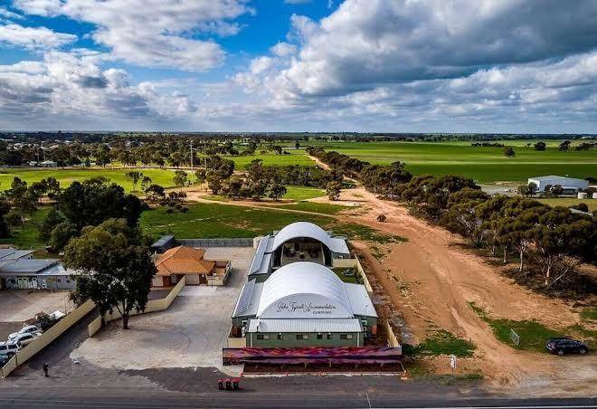 Lake tyrrell accommodation