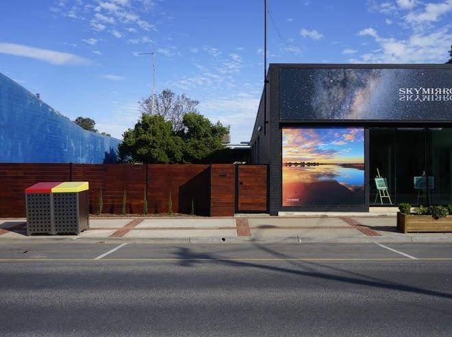 Skymirror australia gallery & accommodation