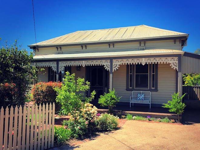 Hansen street retreat