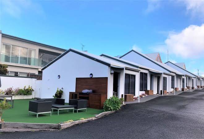 Coastal motel