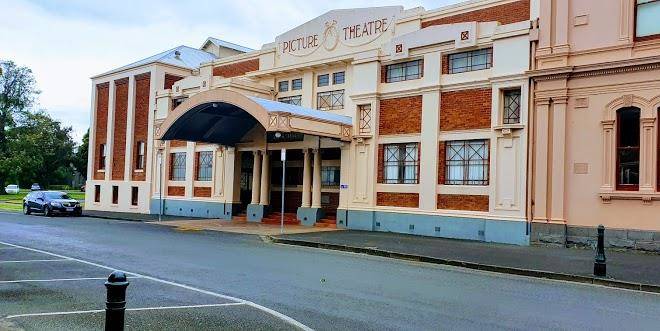 Hampden hotel