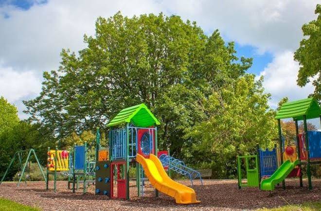 Lakes and craters holiday park