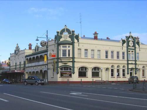 Leura hotel