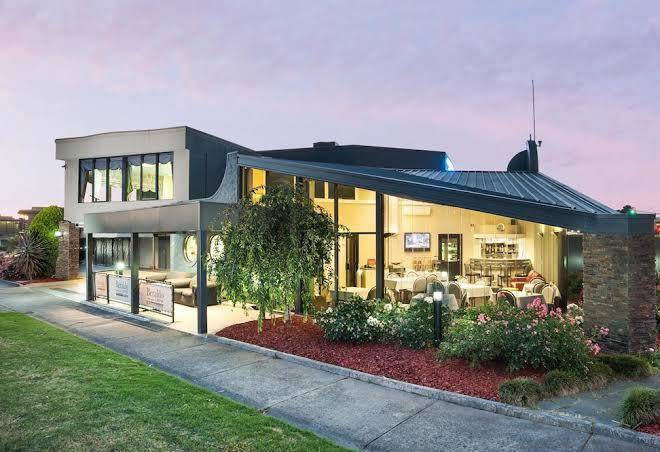 Best western mahoneys motor inn