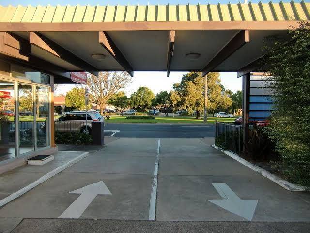 Bairnsdale kansas city motel
