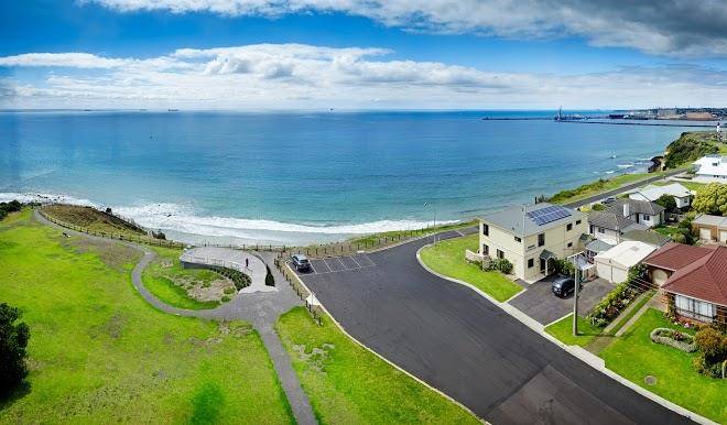 Clifftop accommodation portland vic australia