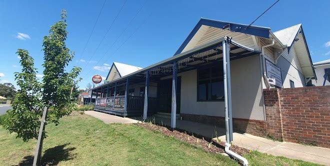 The Royal Hotel Meredith Image