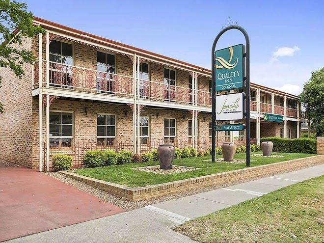 Quality inn colonial