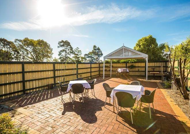 Sandown Park Hotel Image