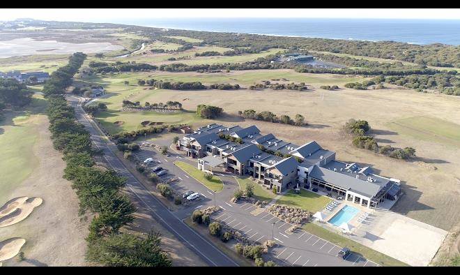 Barwon heads resort at 13th beach