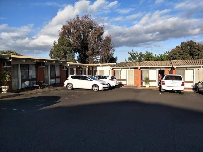 The abbotswood motor inn