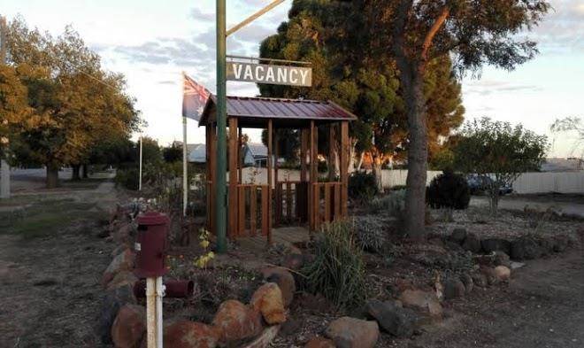 Clunes motel