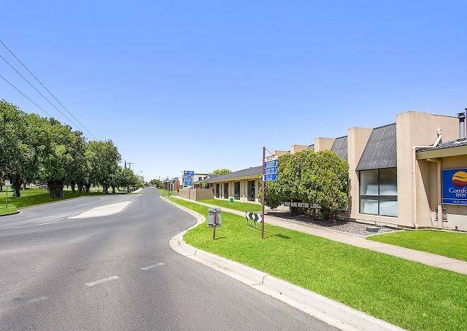 Comfort Inn May Park Image