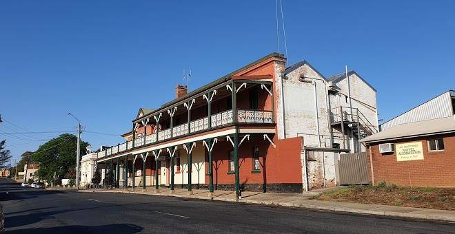 Star hotel rutherglen