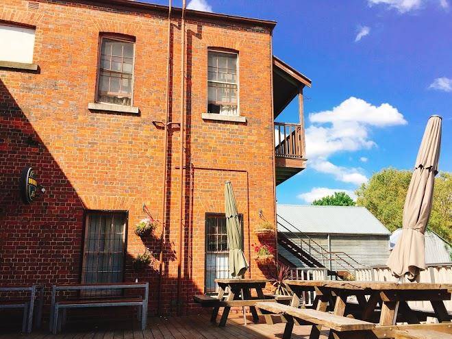 Tanswell's commercial hotel