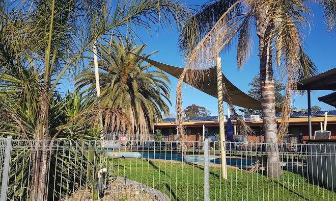 Walkabout motel