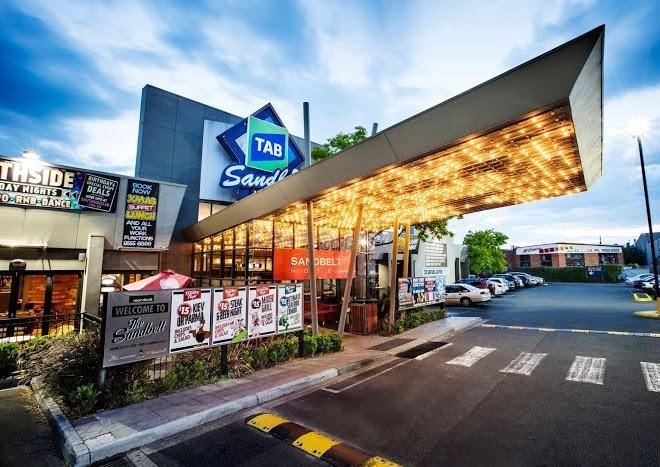 Sandbelt club hotel