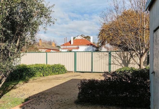 Isabella At Kyneton Image