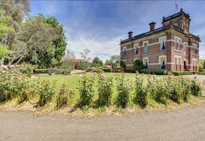 Highton manor b&b and motel