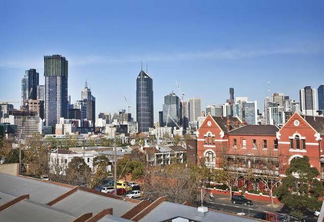 Melbourne metro yha