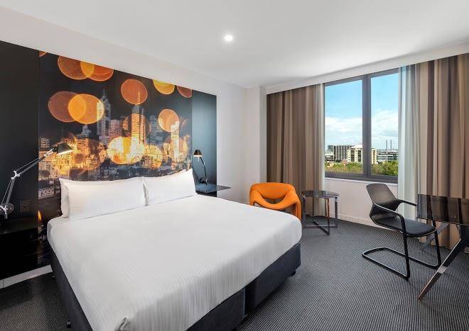 Radisson on flagstaff gardens melbourne