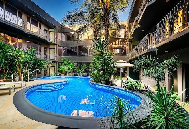 The best western plus travel inn hotel