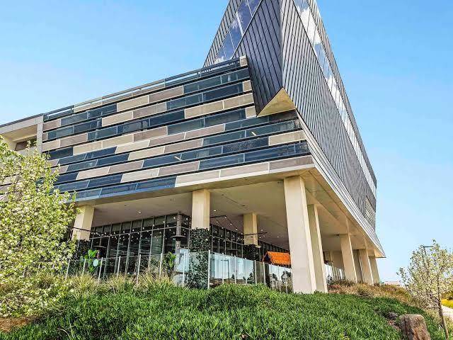 Mercure Melbourne Caroline Springs Image