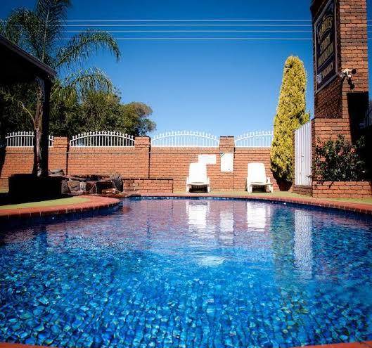 Charles sturt motor inn
