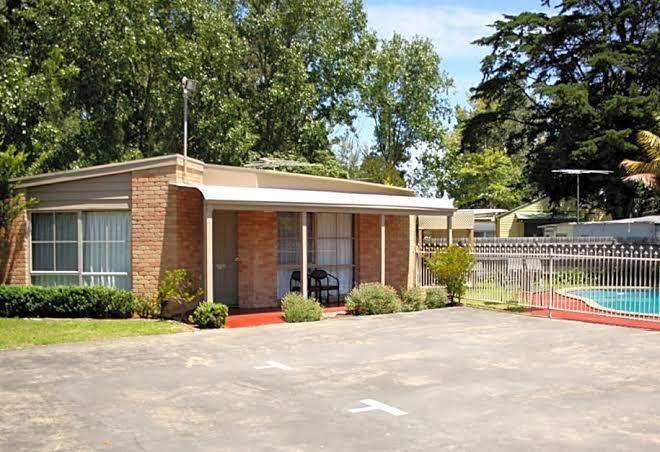 Bayview motel rosebud rye