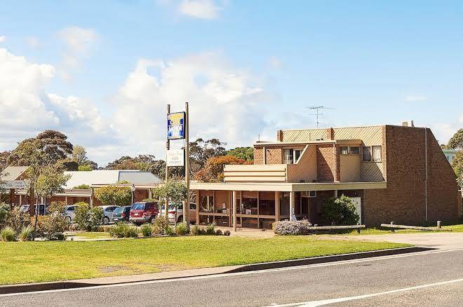 Flinders cove motel