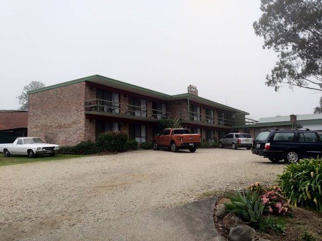 Eildon lake motel