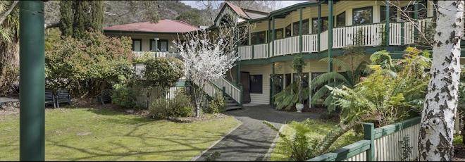 Halls gap tavern