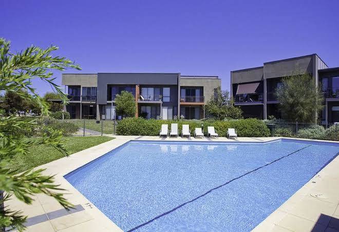 Retreats victoria