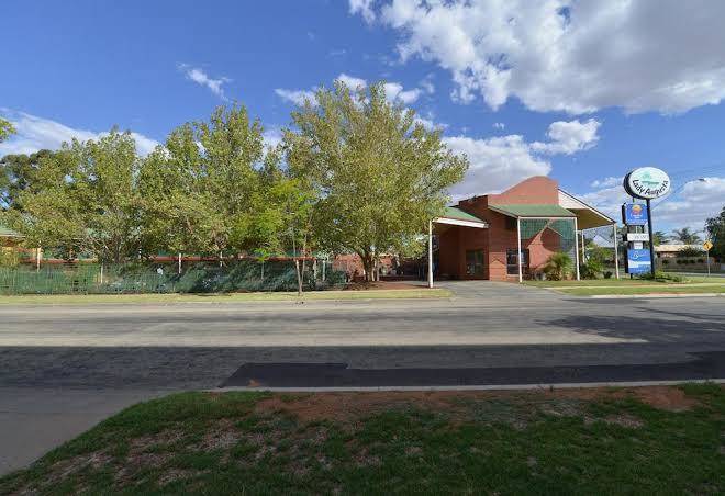 Lady augusta swan hill