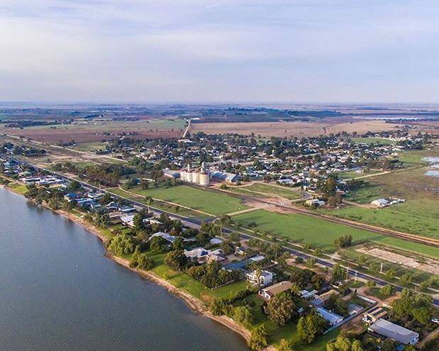 Lake Boga Waterfront Image